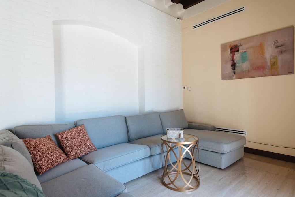 Rabadan Brand New Amazing House With Terrace Parking Hébergement de vacances *