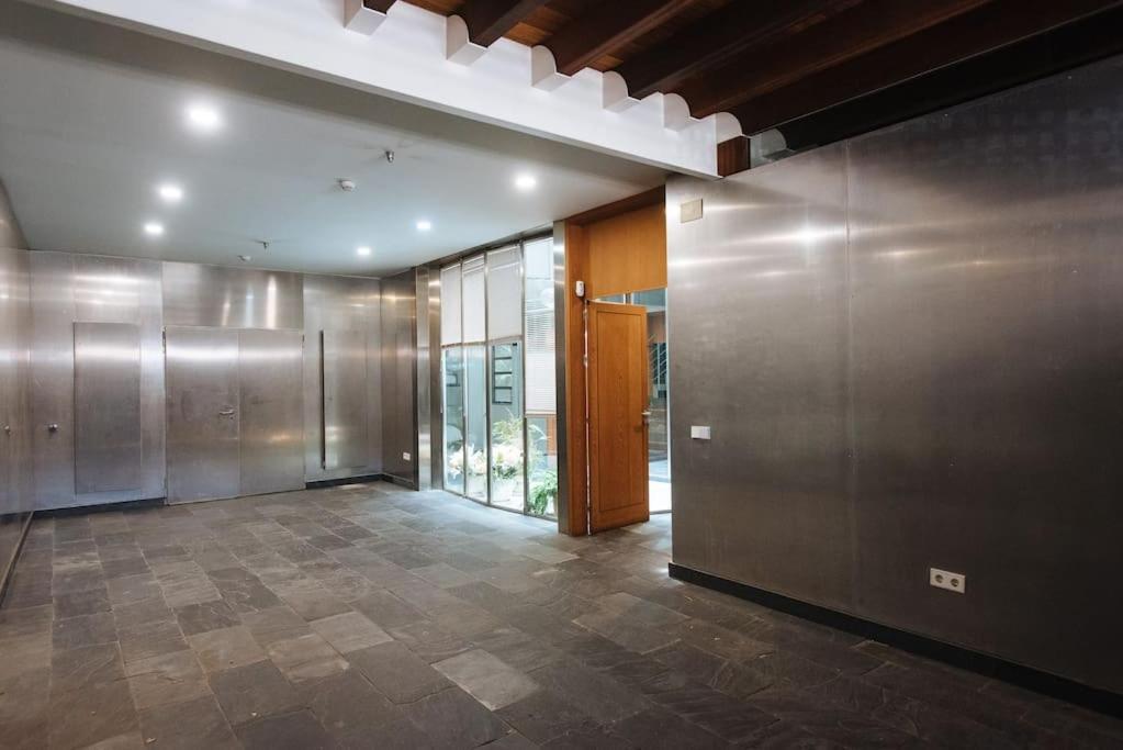 Rabadan Brand New Amazing House With Terrace Parking Séville