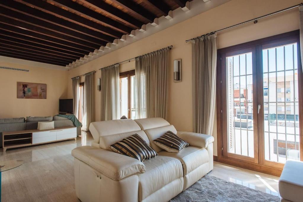 Rabadan Brand New Amazing House With Terrace Parking Hébergement de vacances *